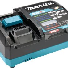 Hitri polnilnik Makita DC40RA 191E07-8