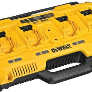 Hitri polnilnik Dewalt DCB104