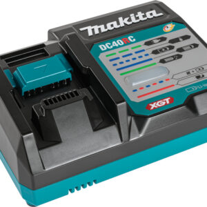 Standardni polnilnik za Li-ion akumulatorje XGT Makita DC40RC 191M90-3