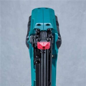 Akumulatorski žebljalnik Makita DFN350Z