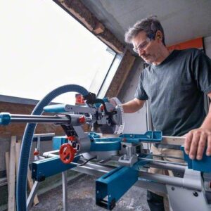 Akumulatorska zajeralna žaga biturbo Bosch GCM 18V-216 D 0601B51000