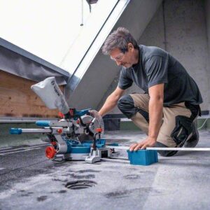 Akumulatorska zajeralna žaga biturbo Bosch GCM 18V-216 D 0601B51000