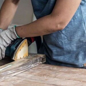 50-delni komplet brusnih papirjev Bosch EXPERT C470 za vibracijske brusilnike, 115 x 107 mm, G80 2608901656