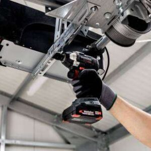 Akumulatorski udarni vijačnik Metabo SSW 18 LT 300 BL 602398840