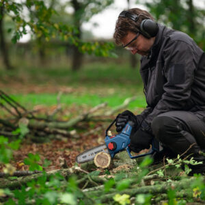 Verižna žaga Bosch GKE 18V-20 06008D7100