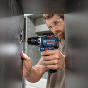 Akumulatorski vrtalni vijačnik Bosch GSR 12V-32 06019N7005