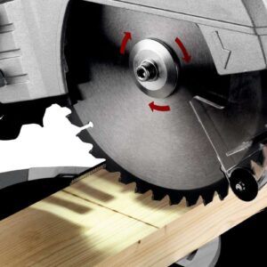 Zajeralna žaga s potezno funkcijo Metabo KGS 305 M 613305000