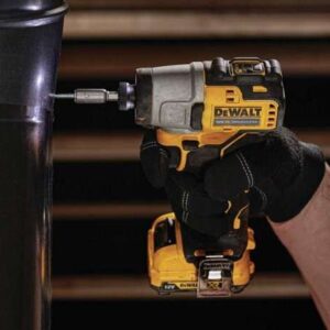 Akumulatorski udarni vijačnik Dewalt DCF801N