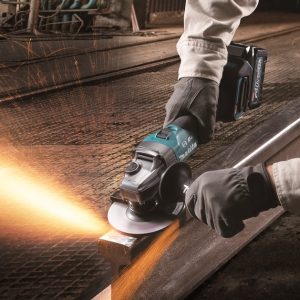 Akumulatorski kotni brusilnik Makita GA005GM201