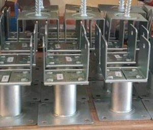 Podstavek nastavljiv za steber z nogo 102-15