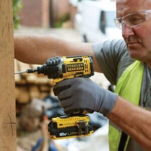 Akumulatorski udarni vijačnik Stanley FMC645D2