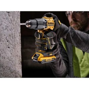 Akumulatorski udarni vrtalnik Dewalt DCD100YD2T