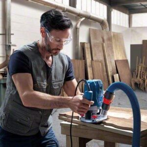 Namizni rezkalnik Bosch GOF 130