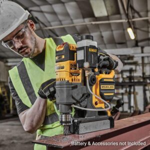 Akumulatorski magnetni vrtalni stroj Dewalt DCD1623N