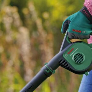 Akumulatorski puhalnik listja Bosch UniversalLeafBlower 18V-130 06008A0601