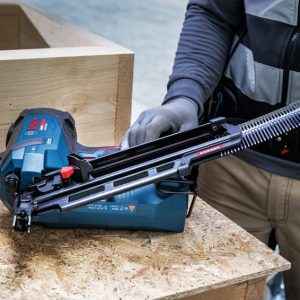 Akumulatorski žebljalnik za les Bosch EXPERT EXNH18V-90MR 06019R1302