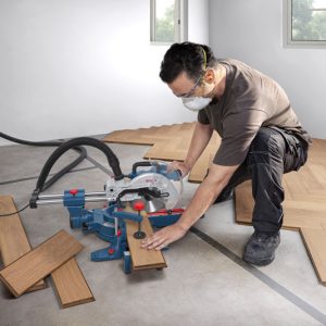 Zajeralna žaga Bosch PRO GCM305-216S 0601B61000