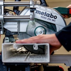 Potezna zajeralna žaga Metabo KGSV 254 MC 615254000