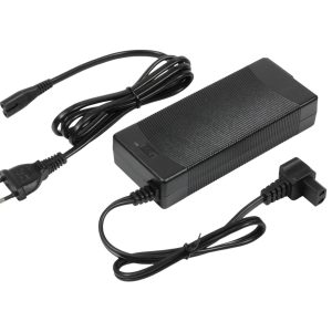 Akumulatorski hladilno/grelni zaboj 18V 40V Makita CW006GZ