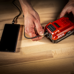 Kombi set 20V 1x 4.0 Ah + polnilnik + USB-C 3145 AA Skil BC1E3145AA