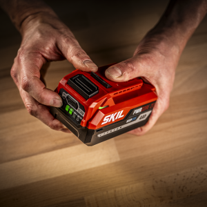 Kombi set 20V 1x 4.0 Ah + polnilnik + USB-C 3145 AA Skil BC1E3145AA