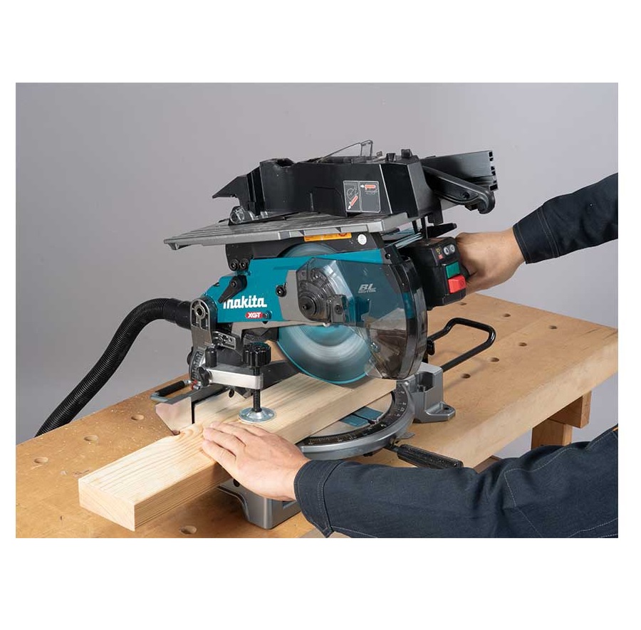 Akumulatorska stabilna in kotna žaga 40V XGT Makita LH001GZ